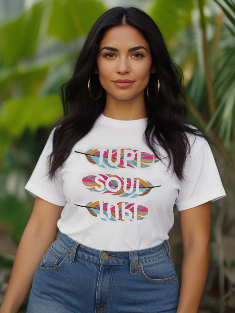 Camiseta Penas de Cocar: Cultura e Tradição Indígena