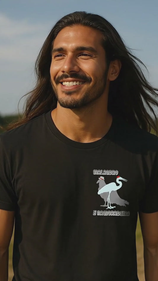 Camiseta Garça Namoradeira e Malandro Urubu