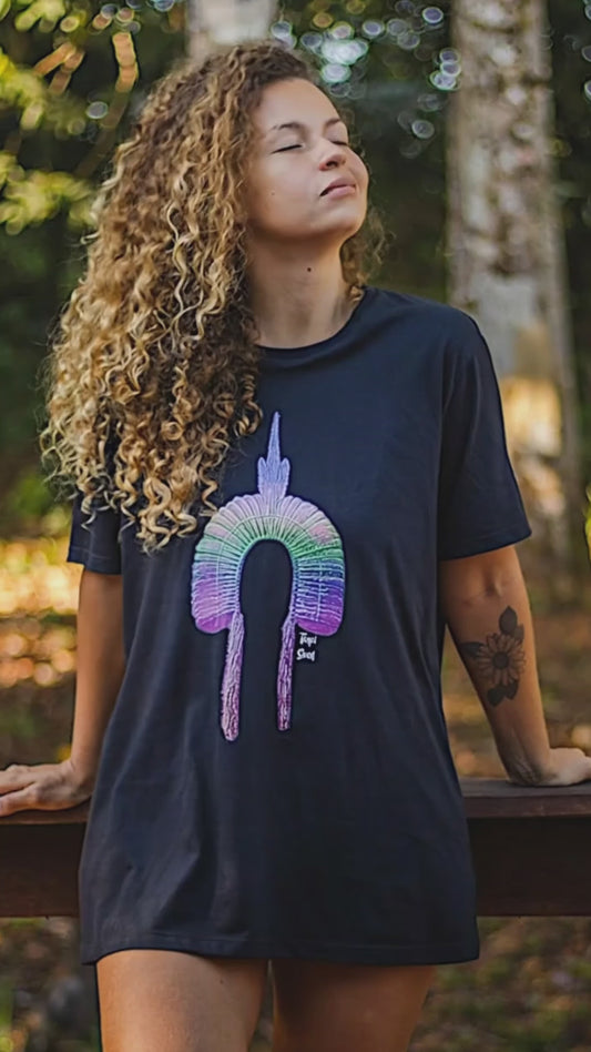 Camiseta Cocar Tie-dye: Tradição e Estilo do Brasil